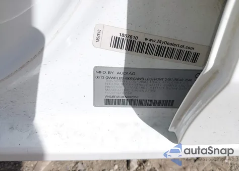 2014 Audi A4 Premium из США, поврежденный, VIN WAUBFAFLXEN002358